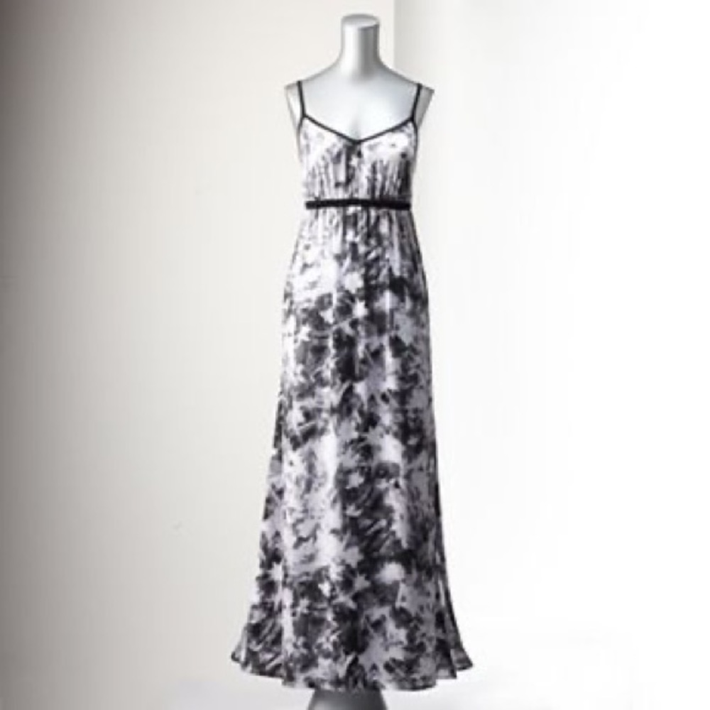 Vera Wang Maxi Dress